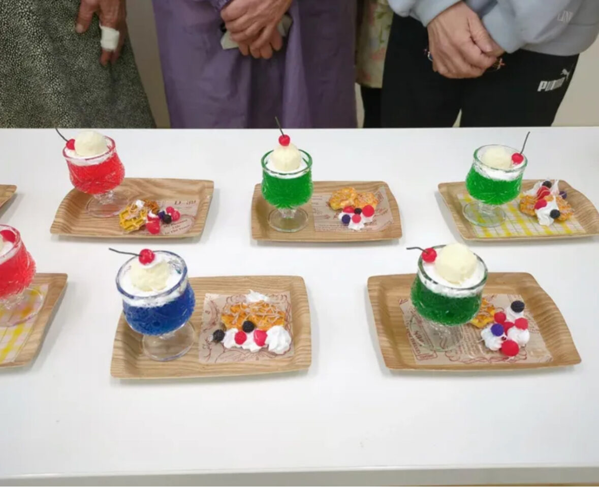 食品サンプル　クリームソーダ