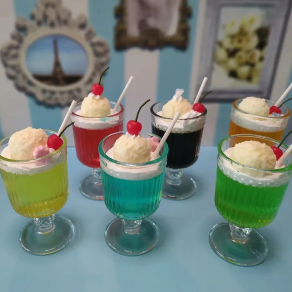 食品サンプル　クリームソーダ