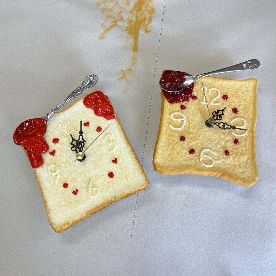 食品サンプル　食パン時計